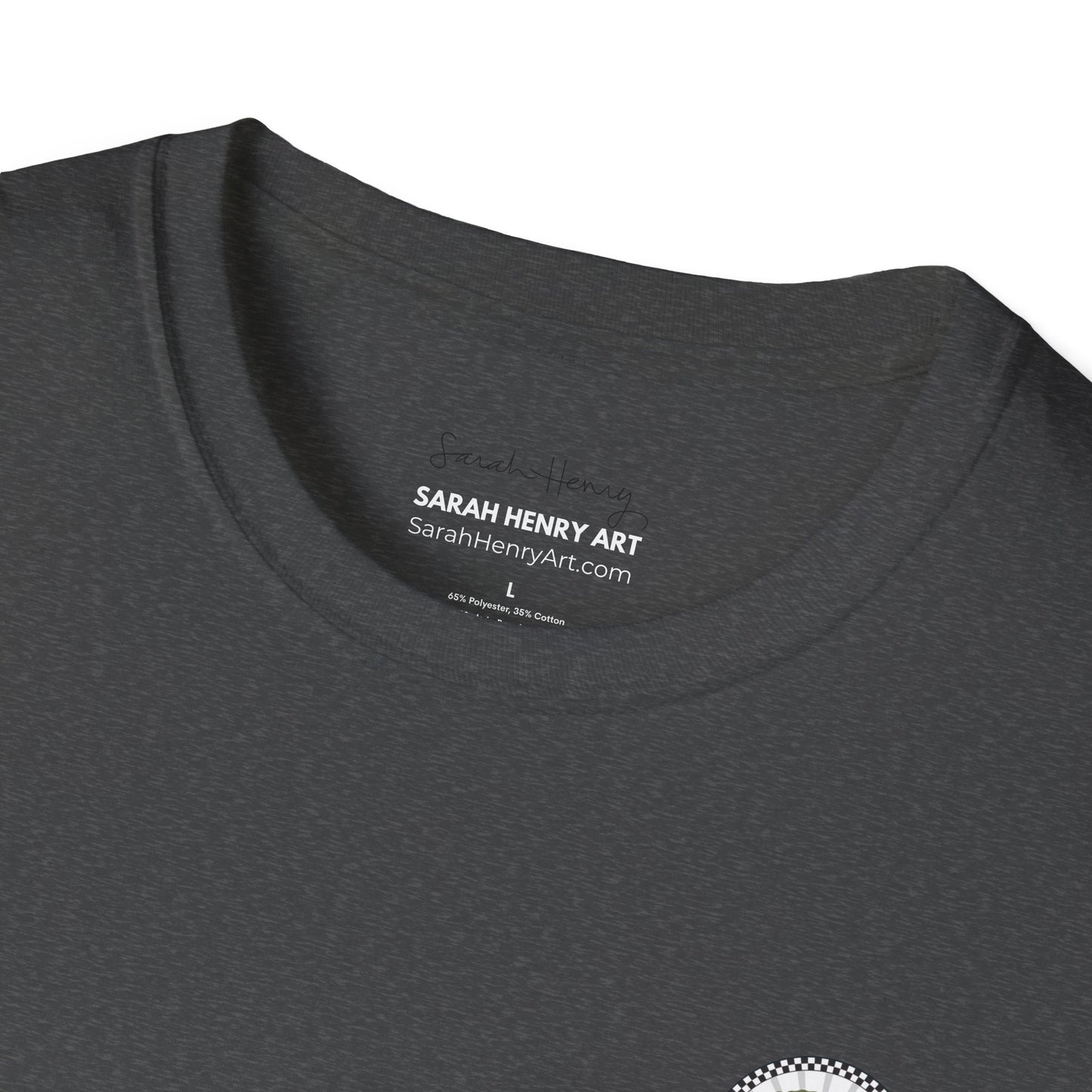 Punks Not Dead Back Graphic, Unisex Soft T-Shirt