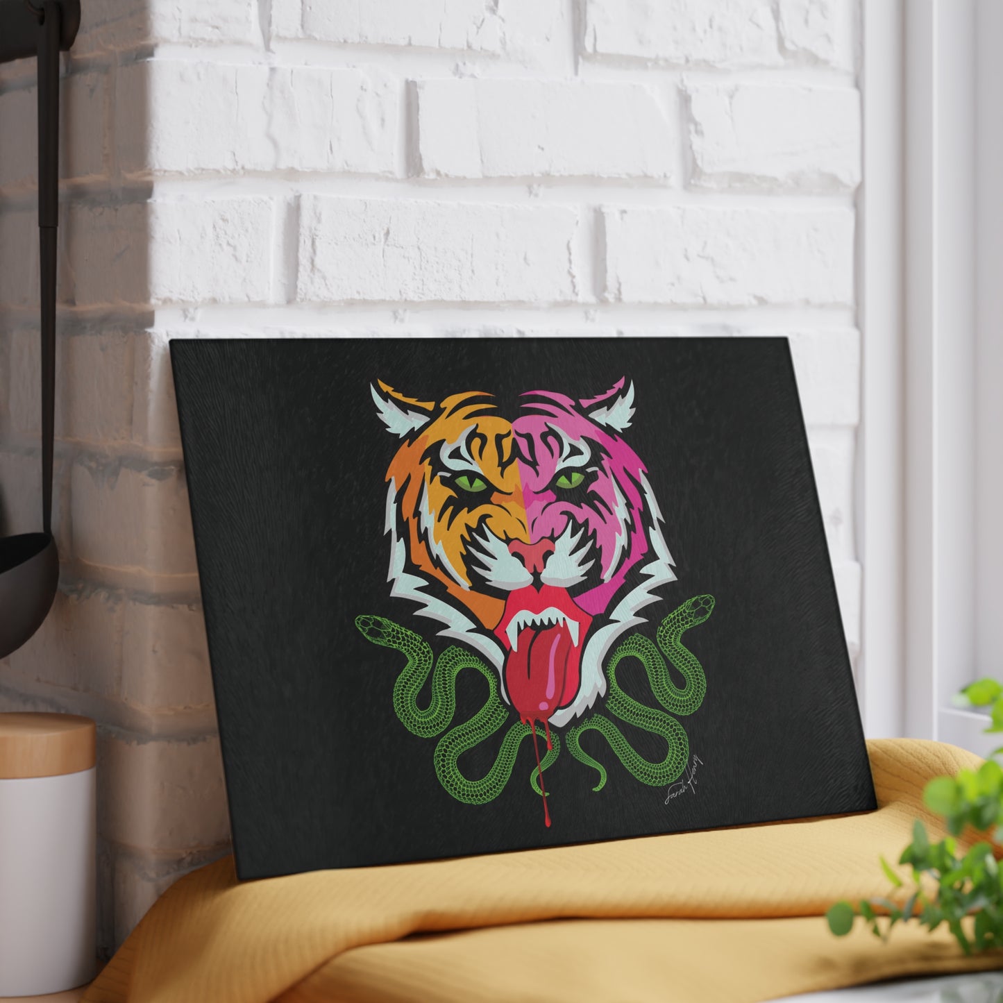 Kali Glass Cutting Board